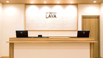 ホットヨガのLAVA 受付カウンター